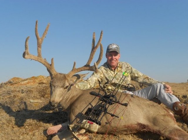 wyoming mule deer hunts